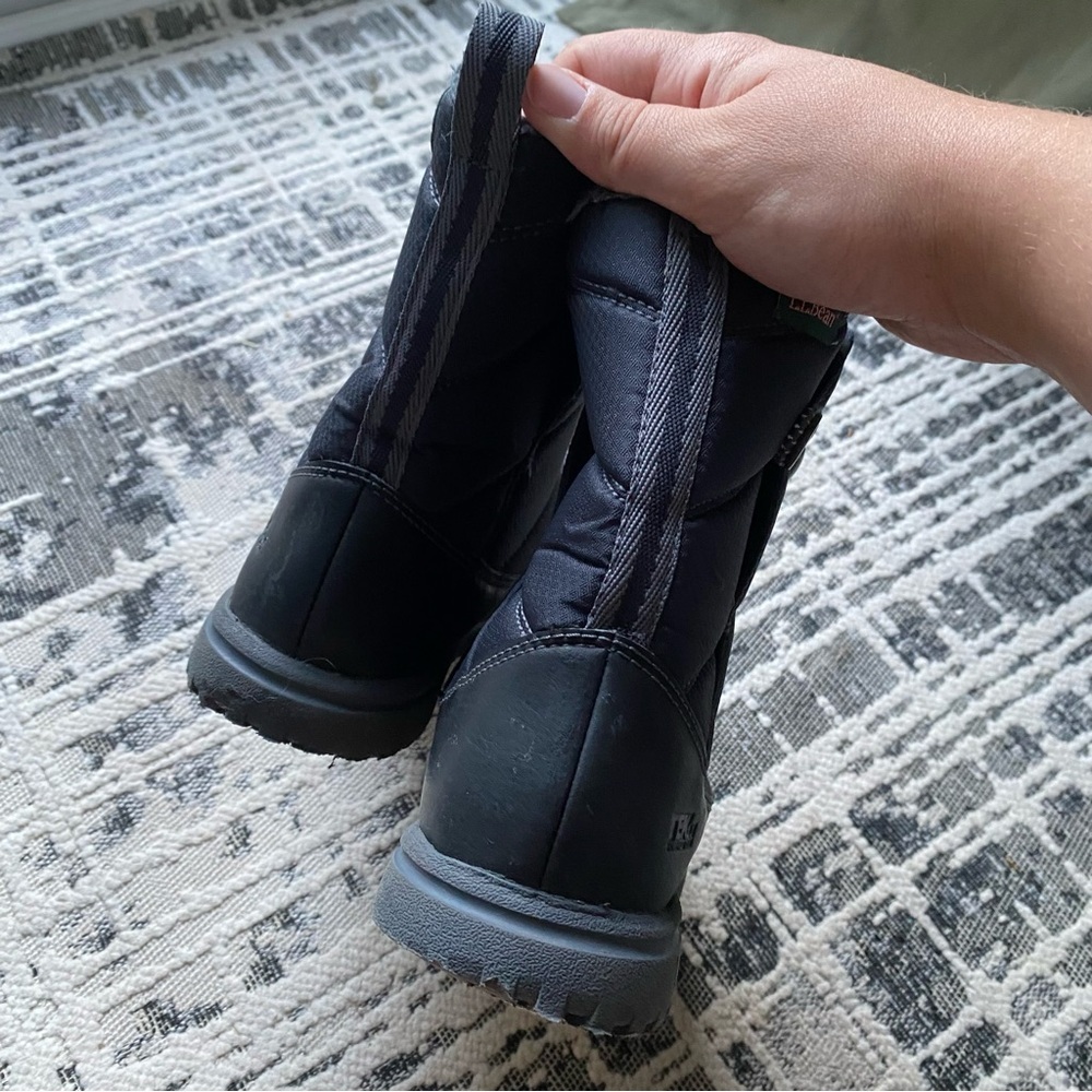 L.L. Bean Ultralight Kids Charcoal Snow Boots Size 2 - Picture 6 of 10